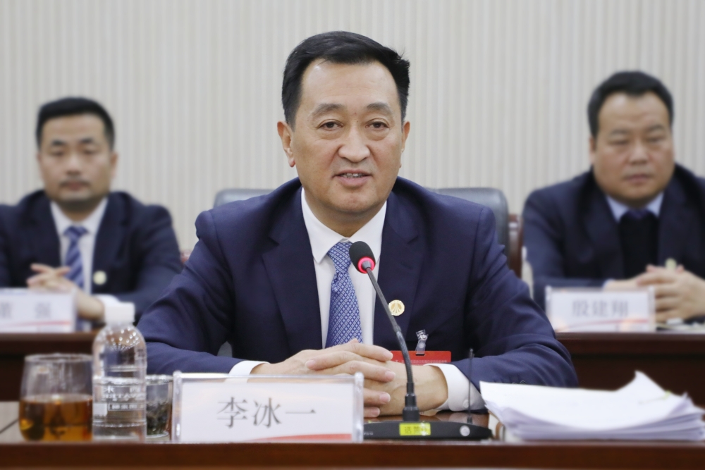 李總2_副本.jpg